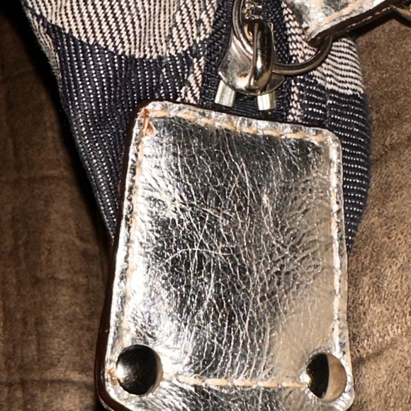 EC - COACH CARLY SIGNATURE STRIPE HOBO NAVY BLUE & GRAY SHOULDER BAG. - Picture 9 of 15